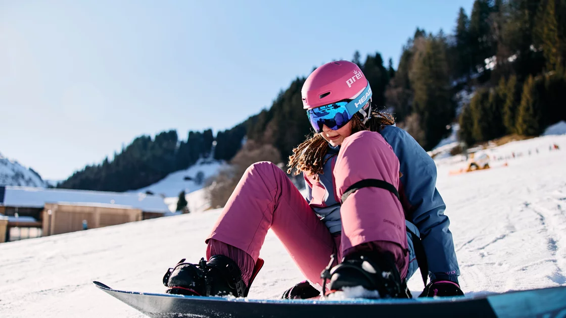 Snowboard rental Riezlern, Kleinwalsertal, online booking